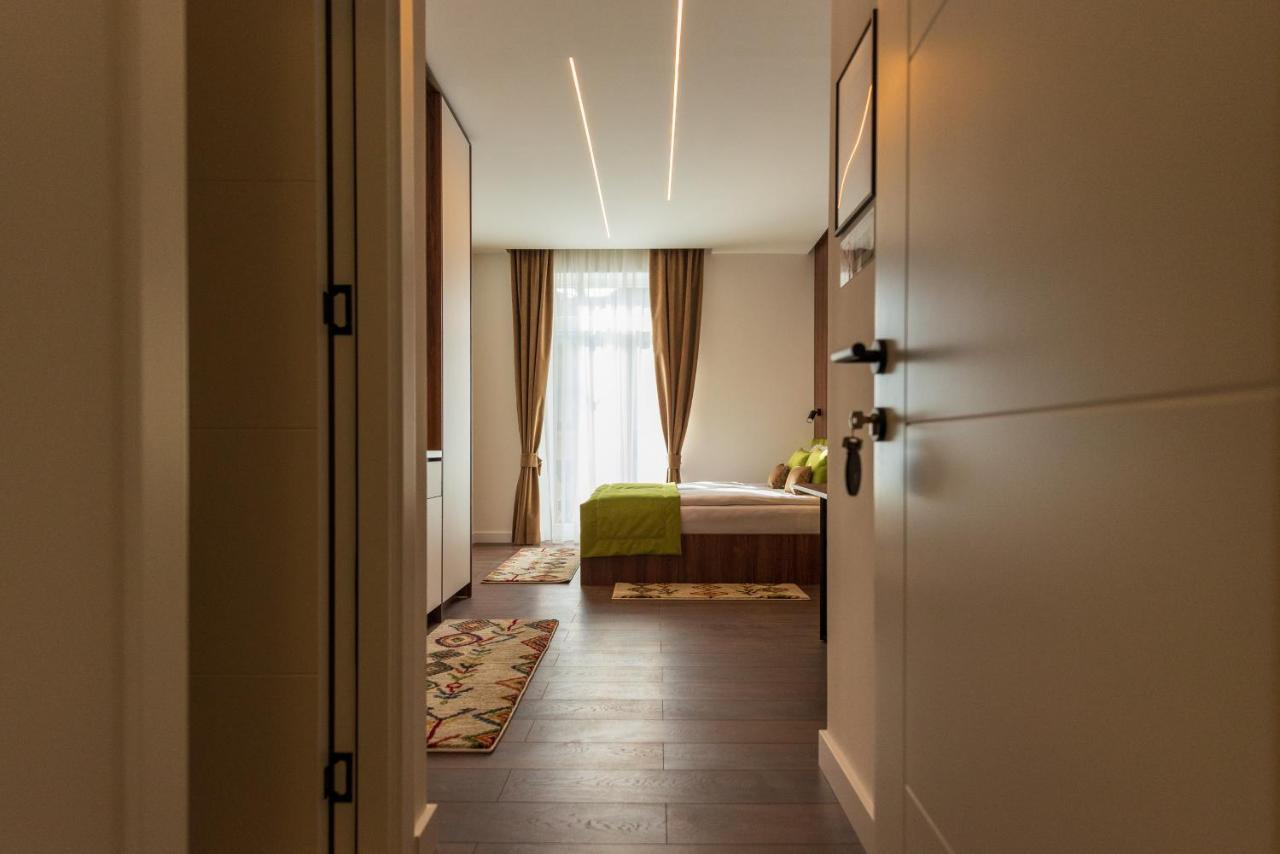 Apartments Emerald Free Garage Parking Sarajevo Bagian luar foto