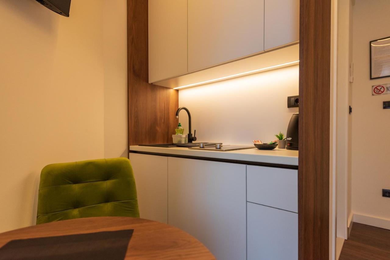 Apartments Emerald Free Garage Parking Sarajevo Bagian luar foto