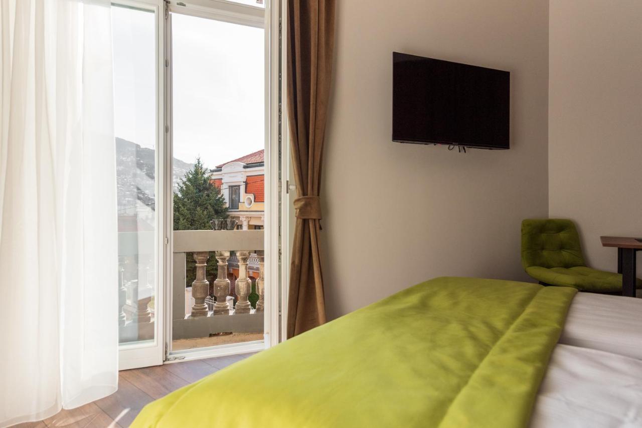 Apartments Emerald Free Garage Parking Sarajevo Bagian luar foto