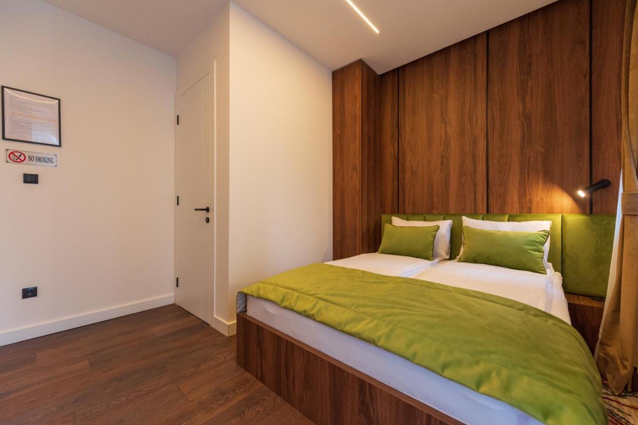 Apartments Emerald Free Garage Parking Sarajevo Bagian luar foto