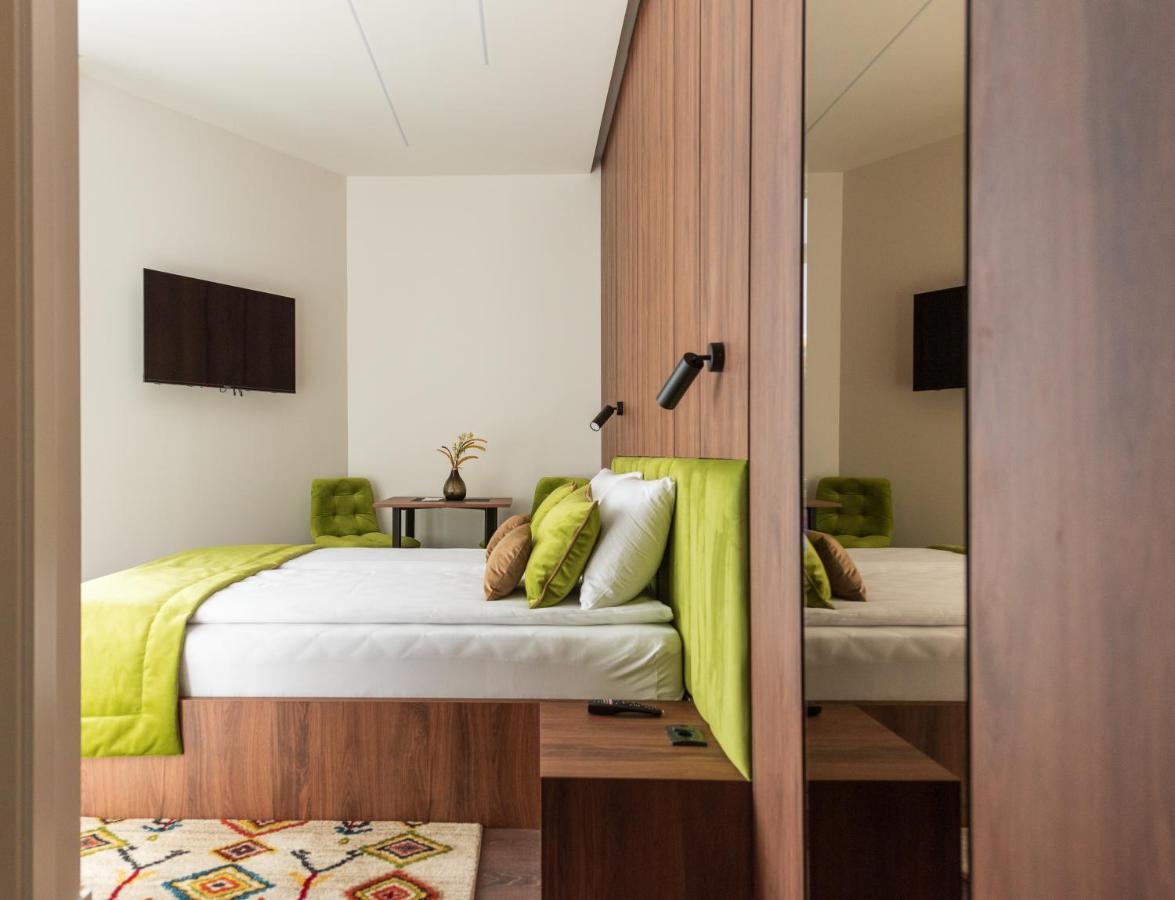 Apartments Emerald Free Garage Parking Sarajevo Bagian luar foto