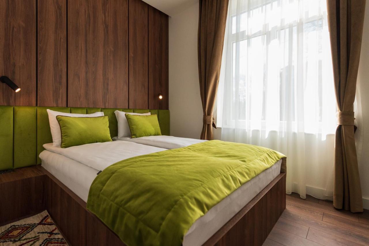 Apartments Emerald Free Garage Parking Sarajevo Bagian luar foto