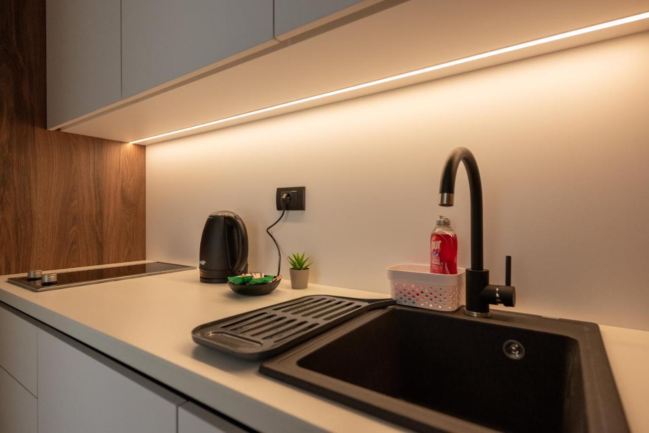 Apartments Emerald Free Garage Parking Sarajevo Bagian luar foto